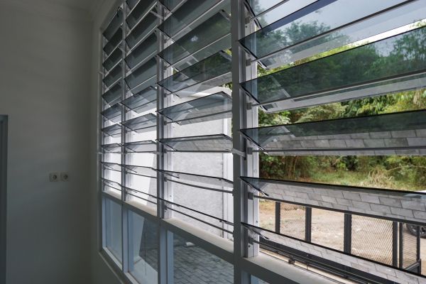 Jalousie Window Maintenance