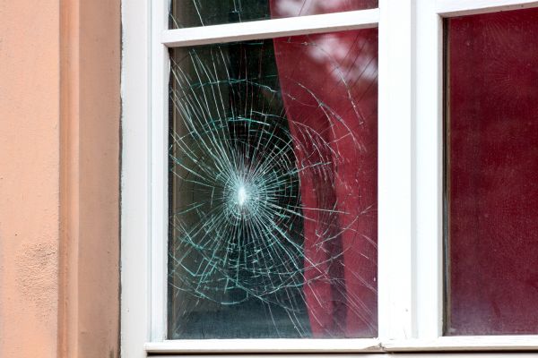 Cracked Glass Replacement - Cracked Glass Replacement Bellevue, Washington